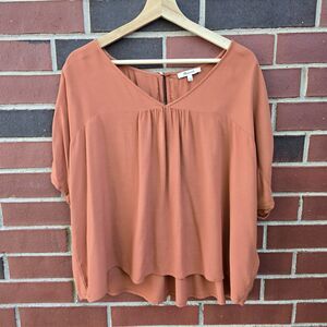 Madewell Rhyme V-Neck Large Oversized Casual Flowy Blouse Style J8521